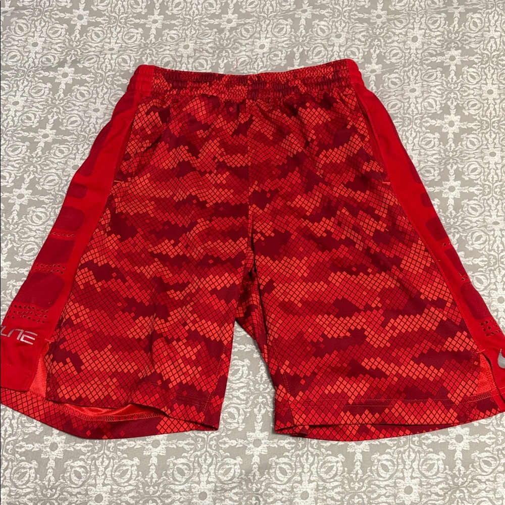 Nike Dri-Fir Red Patterned Youth Shorts. Size Youth XL
